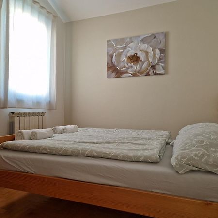 Apartment Karla Πόρετς Εξωτερικό φωτογραφία