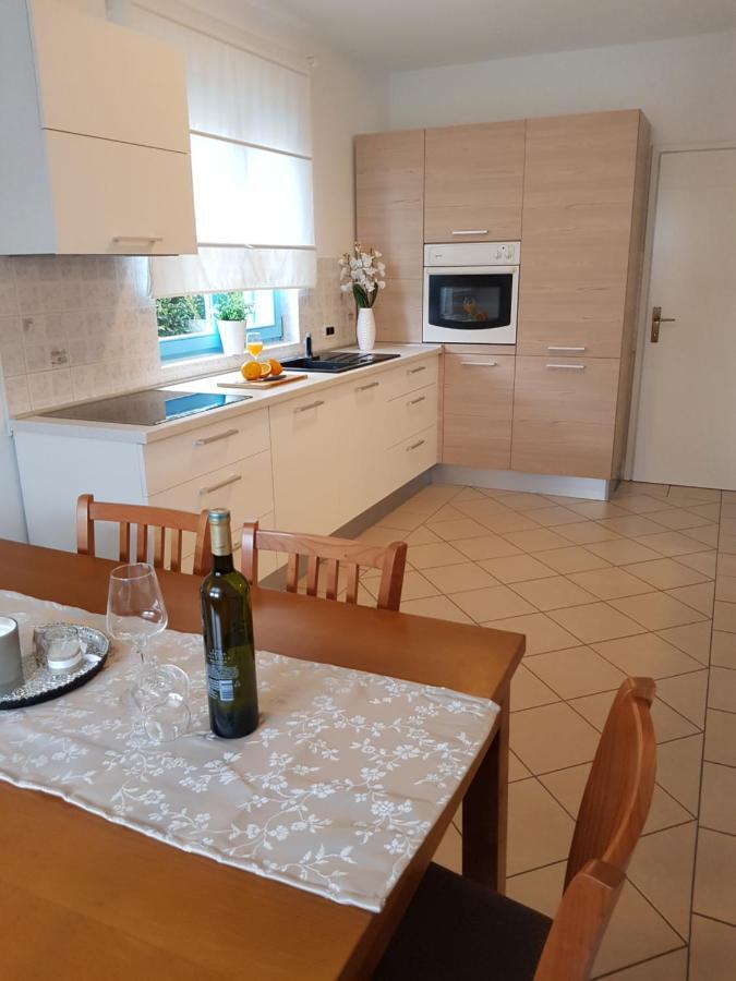 Apartment Karla Πόρετς Εξωτερικό φωτογραφία