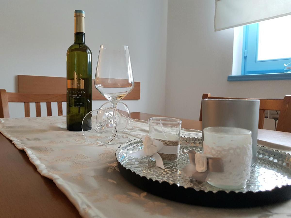 Apartment Karla Πόρετς Εξωτερικό φωτογραφία